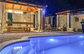 Pool - Beautiful home in Postira (Postira)