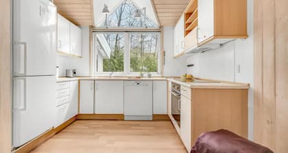 Amazing home in MÄrslet with WiFi
