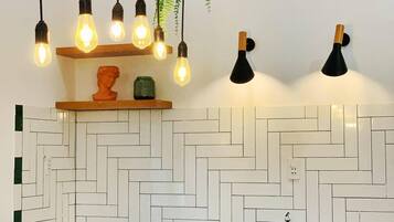 雪櫃、焗爐、爐具、電熱水壺