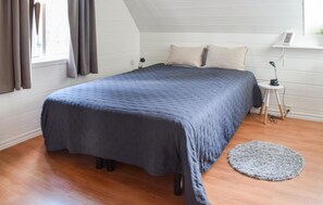 1 Schlafzimmer, Reisekinderbett, WLAN