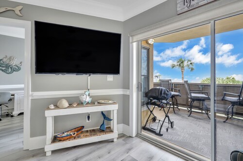 The SandPiper  - Ocean Front Condo
