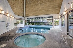 Outdoor pool, a heated pool - Getaway in Downtown Bellevue, WA (Bellevue)