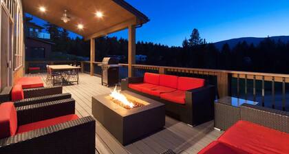 Upscale Lake House! 2 King Master Suites! Kayaks,Bikes,Basketball,EV/RV plug-in!