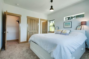 4 chambres, bureau, fer et planche à repasser, Wi-Fi gratuit