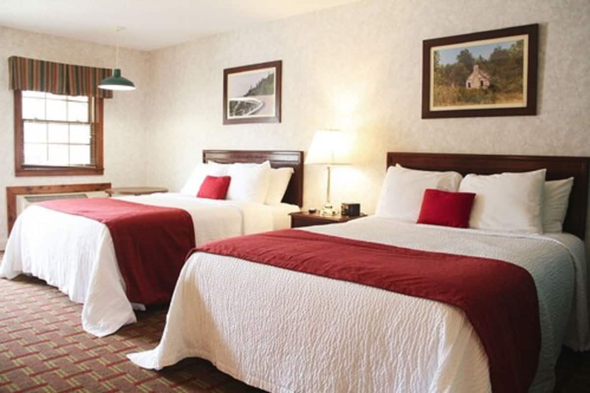 Free WiFi, bed sheets