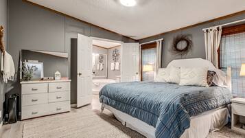 4 quartos, Wi-Fi de cortesia, roupa de cama