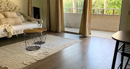 Charming Condo in the Heart of Westlake Village