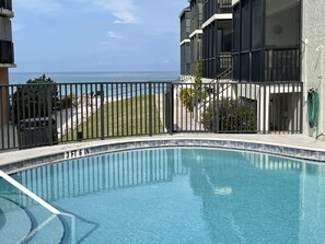 Ulkouima-allas, lämmitetty uima-allas