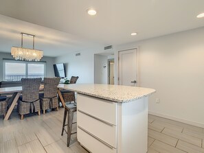 Dining - 🌊Wake Up to Ocean Views! Beachfront Balcony | Pool | Car Free Beach | Shore Villas (New Smyrna Beach)