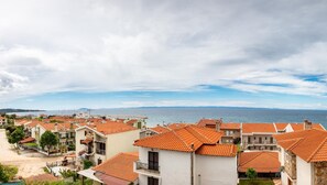 Vista para praia/oceano
