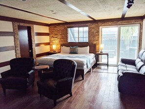 2 Schlafzimmer, Schreibtisch, Bügeleisen/Bügelbrett, WLAN