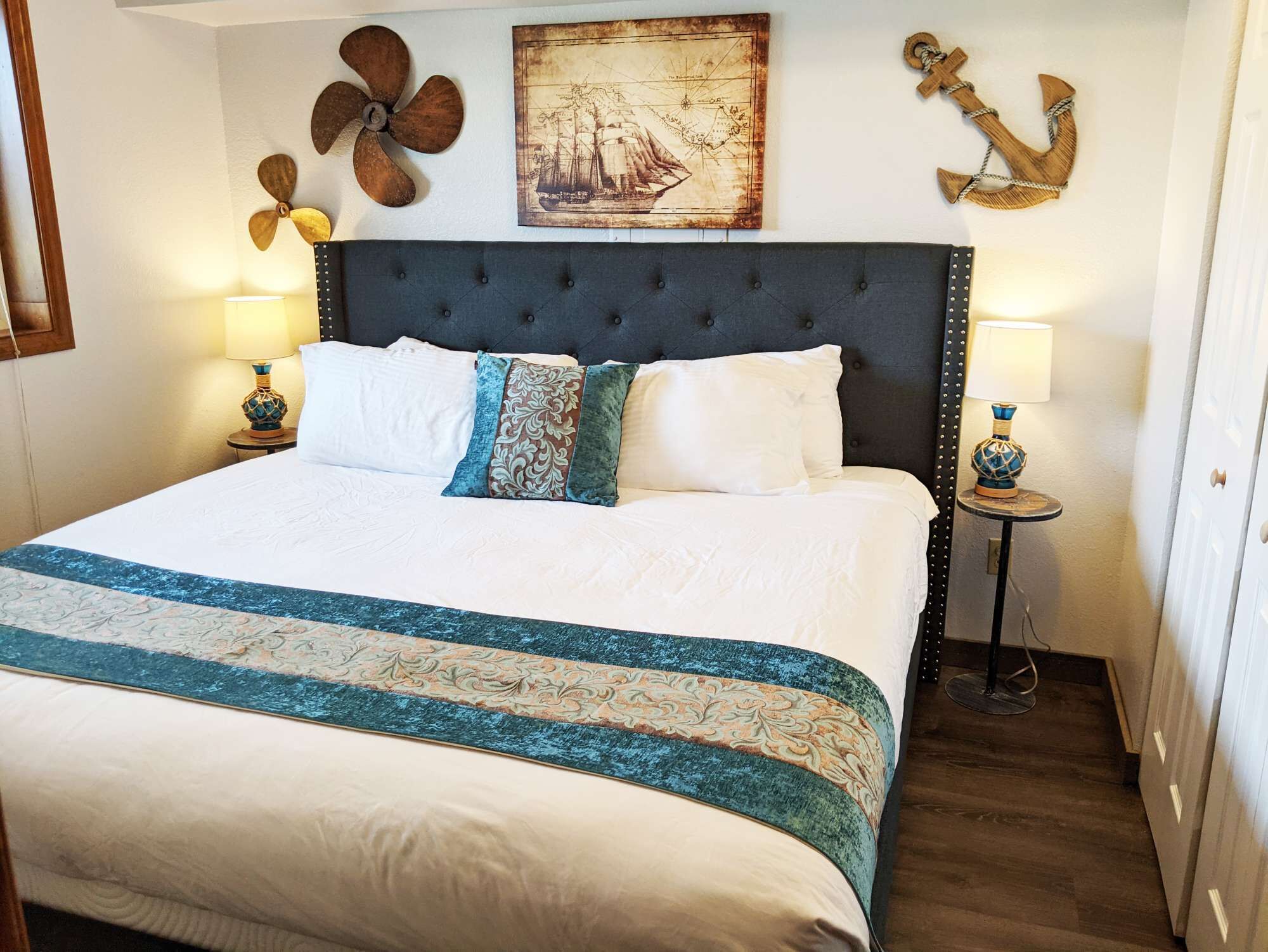 1 Schlafzimmer, Schreibtisch, WLAN, Bettwäsche