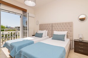 4 Schlafzimmer, Zimmersafe, Schreibtisch, schallisolierte Zimmer