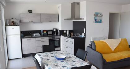 superbe appartement T3 au calme avec vue sur le port du Crouesty