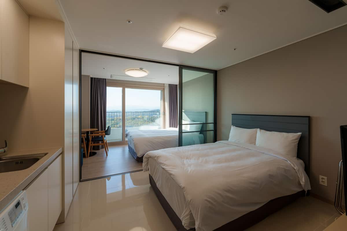 Deluxe Family Twin | Luxe beddengoed, donzen dekbedden, pillowtop-bedden, gratis wifi