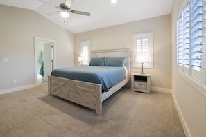 2 soverom, strykejern/-brett, reiseseng for barn og wi-fi (inkludert)