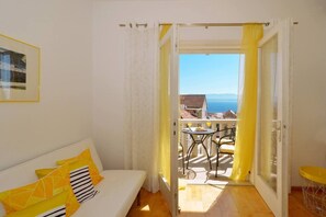 غرفة المعيشة