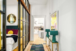 1 habitación, tabla de planchar con plancha, wifi y ropa de cama 