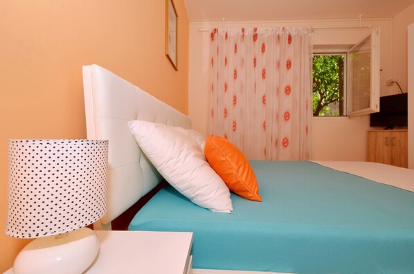 Departamento, 1 cama Queen size y sofá cama | 1 habitación, tabla de planchar con plancha, wifi gratis y ropa de cama 