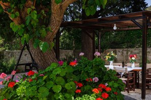 Tavanomainen huvila | Terassi/patio