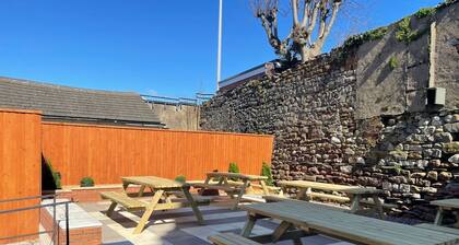 The Harbour Inn
