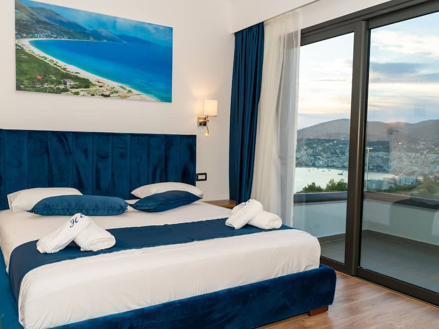 Double Room, Balcony | Desk, soundproofing, free WiFi, bed sheets