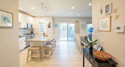 Casa Alina: a modern 7 bedroom wine to waves