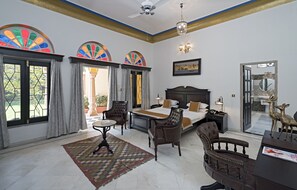 Deluxe Room | Individually decorated, desk, free WiFi, bed sheets - Narain Niwas Palace (Jaipur)