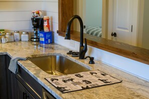 Interior - The Ranch at Wine Country - Complimentary Bottle! (Gordonsville)