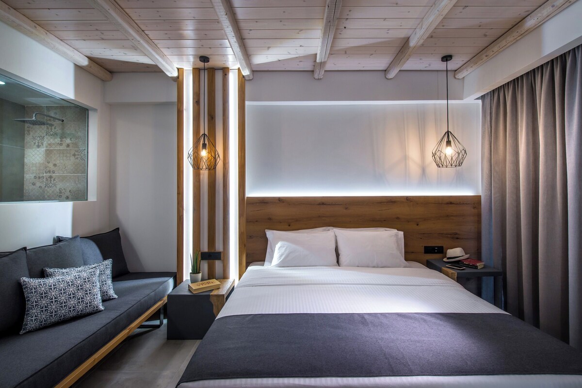 Premium bedding, free WiFi, bed sheets