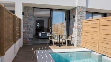 Junior Suite, Private Pool | Premium bedding, free WiFi, bed sheets