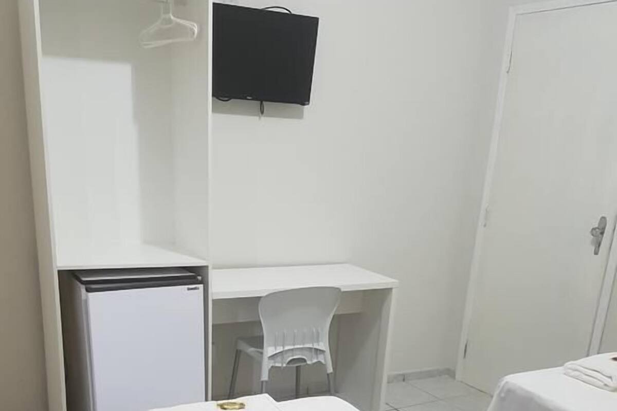 Phòng đôi Deluxe | 1 phòng ngủ, minibar, khu vực làm việc phù hợp cho laptop