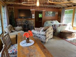 1 habitación, tabla de planchar con plancha, wifi y ropa de cama 