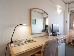 Iron/ironing board, free WiFi, bed sheets - Tabist Hotel Ginga Kisarazu (Kisarazu)