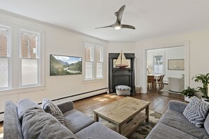 Téléviseur, livres