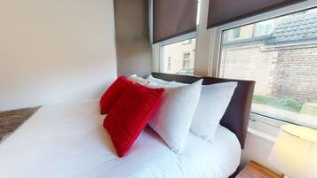 コンフォート アパートメント | 2 室のベッドルーム、アイロン / アイロン台、WiFi (無料)