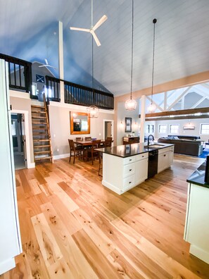 Interior - Family Friendly Newfound Lake Home, Sleeps 10, Pool Table, Kayaks & Paddleboards (Bridgewater)