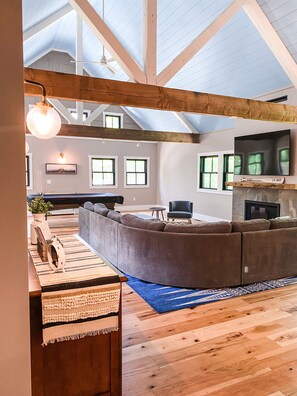 Smart TV, fireplace, video games, books