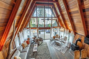 Smart TV, fireplace, DVD player, offices - Hebron House-7 mi to GNP & Adventure-4bd/2.5ba (Coram)