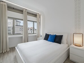 6 makuuhuonetta, silitysrauta/-lauta, Wi-Fi, vuodevaatteet