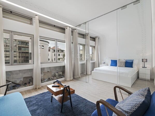 6 makuuhuonetta, silitysrauta/-lauta, Wi-Fi, vuodevaatteet