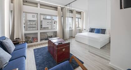 Building in the Funchal centre, Drapes Design