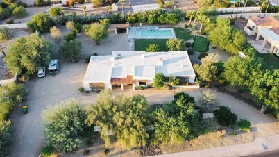 Lincoln Glow by LuxeKey | The Perfect Camelback Playground w/ Pool, Spa & Billiards