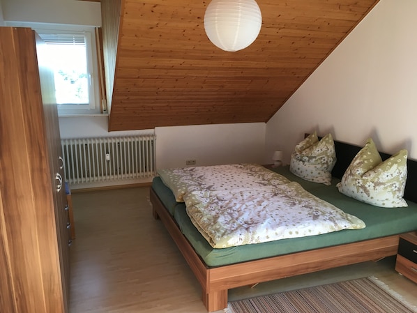 3 Schlafzimmer, Bügeleisen/Bügelbrett, kostenloses WLAN, Bettwäsche