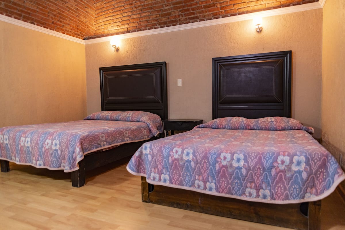 2 habitaciones, decoración personalizada, wifi gratis y ropa de cama