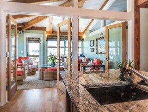 Interior - "Aqualuxe" Luxury oceanfront 6 bedroom, 5.5 bathroom home with New Pool for 2022 Season (Holden Beach)