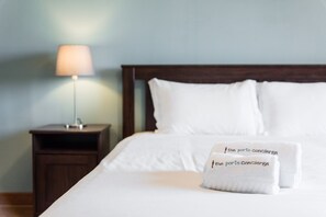 2 bedrooms, iron/ironing board, Internet, bed sheets