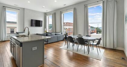 2 Bedroom Downtown Cartersville Loft 2