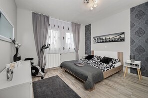 4 habitaciones, wifi gratis y ropa de cama 