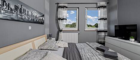 4 quartos, Wi-Fi de cortesia, roupa de cama